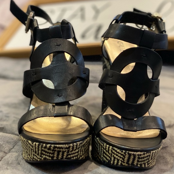 Guess Dailona 8.5 wedges - Picture 5 of 5